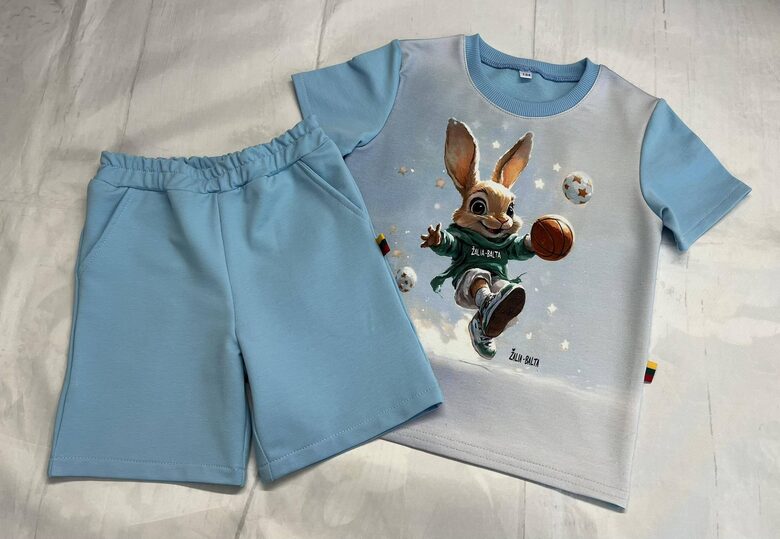 (134) Komplektukas su šortukais "Žalia/Balta)